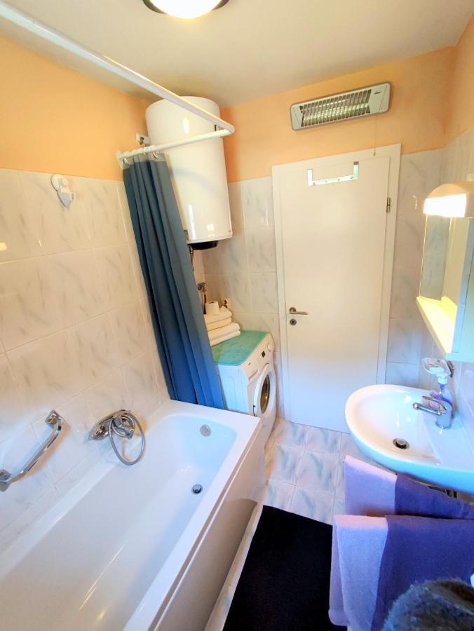 Apartment Pajtak Porec Exterior photo